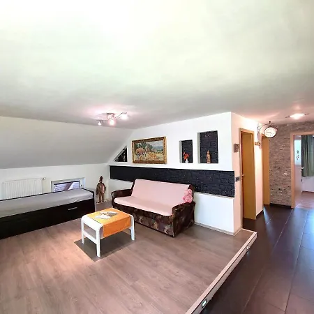 Countryside Agnes 公寓 *