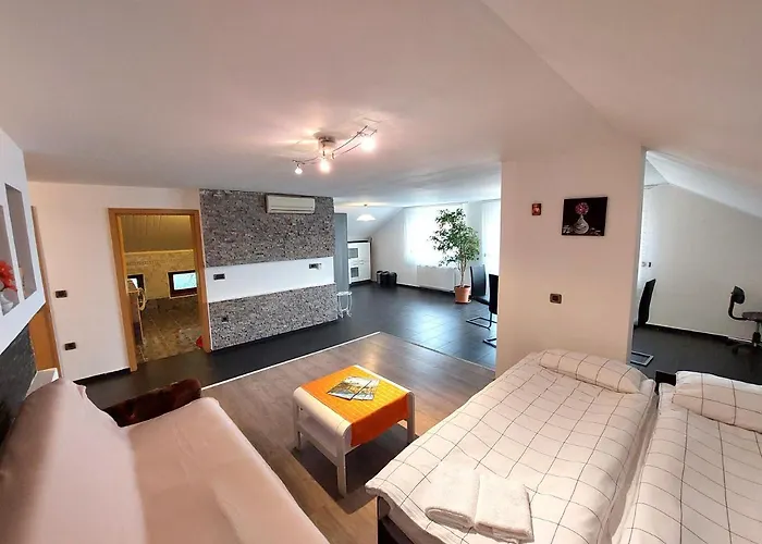 Countryside Agnes Apartment Sentjost nad Horjulom